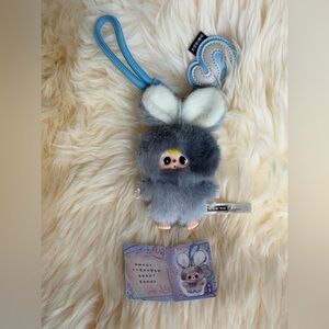 Baby three super mini bunny letter S